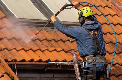 Démoussage et hydrofuge de toiture à Sapignicourt